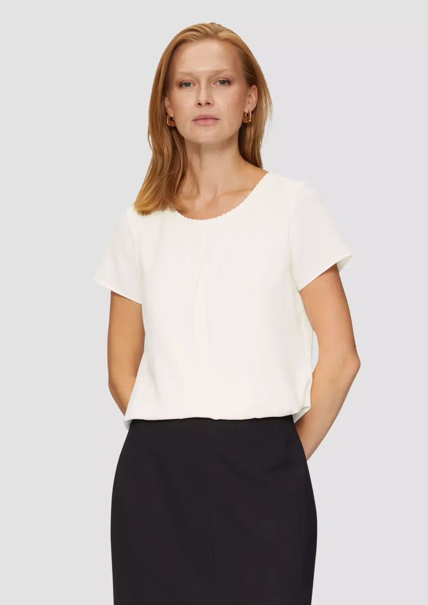 Bluse mit Schmuckkante