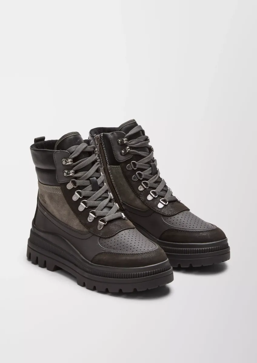 Boots aus Lederimitat