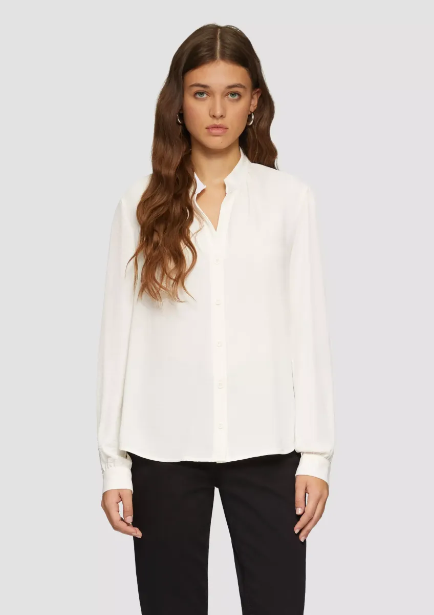 Durchgeknöpfte Bluse aus Crêpe