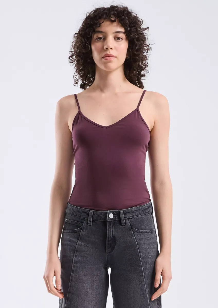 Elastisches Spaghettiträgertop