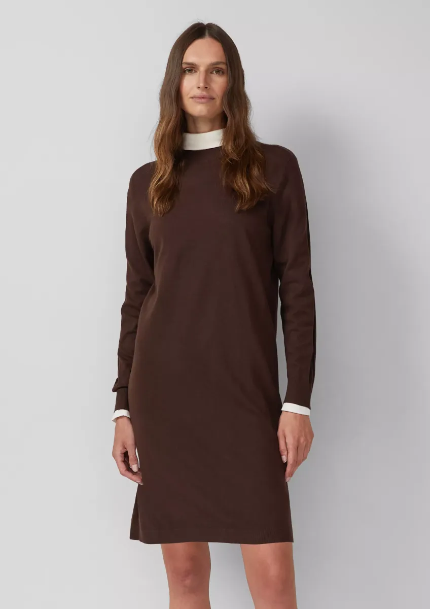 Feinstrickkleid mit Ripp-Detail am Arm