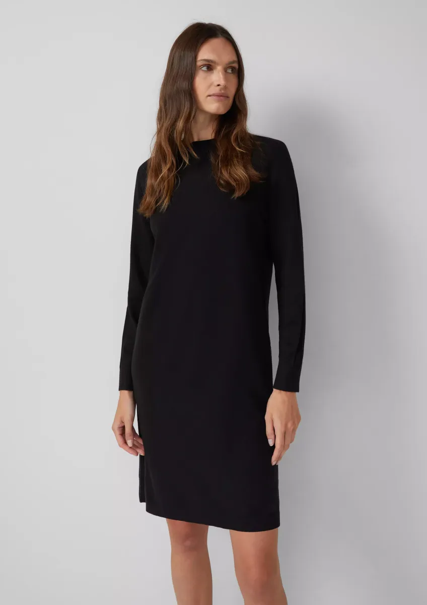 Feinstrickkleid mit Ripp-Detail am Arm
