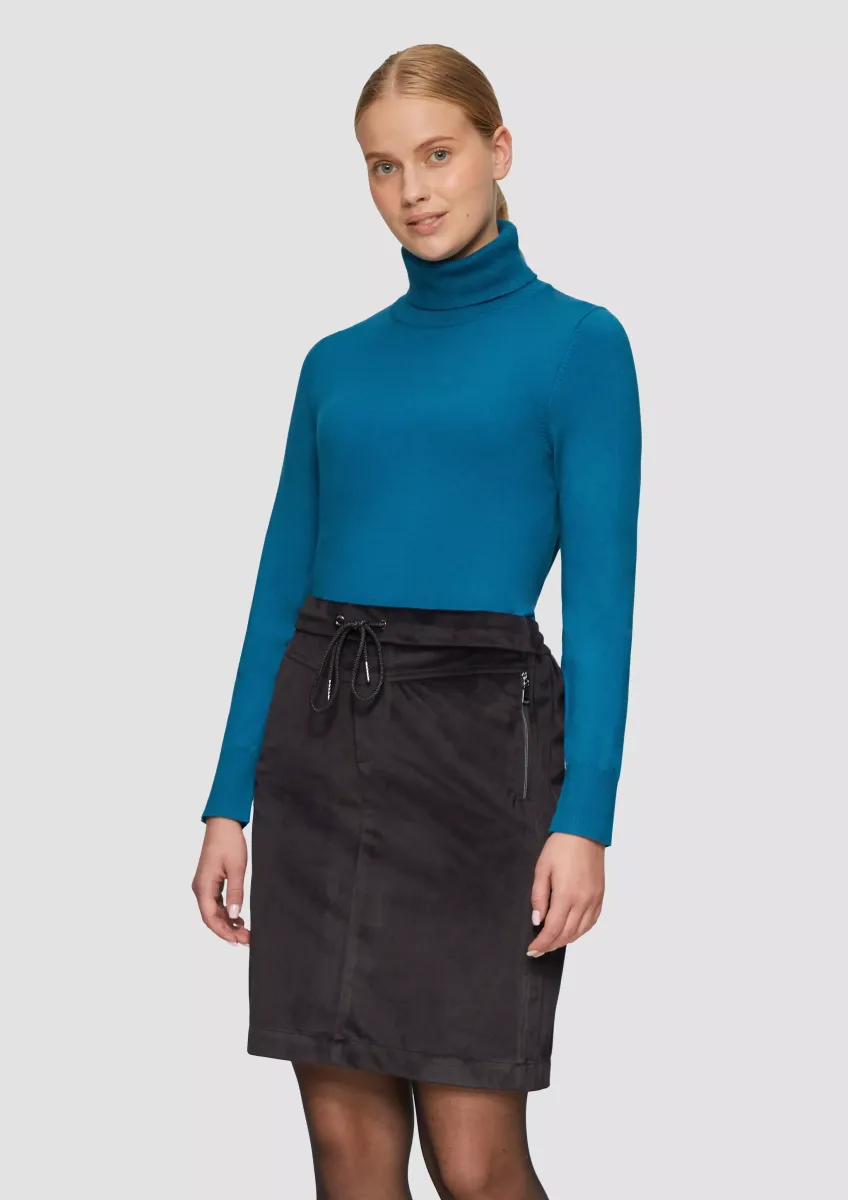 Feinstrickpullover mit Rollkragen