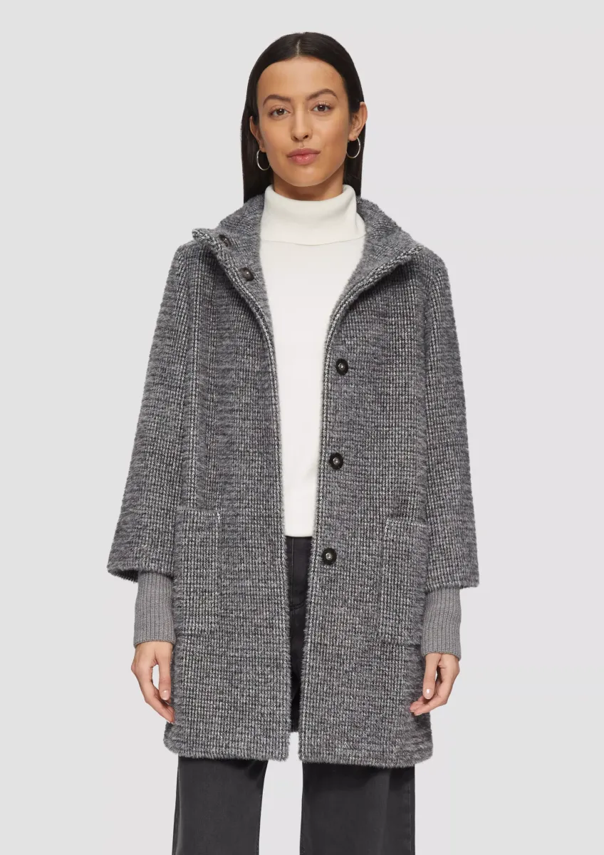 Flauschiger Mantel mit Strickbündchen am Ärmel