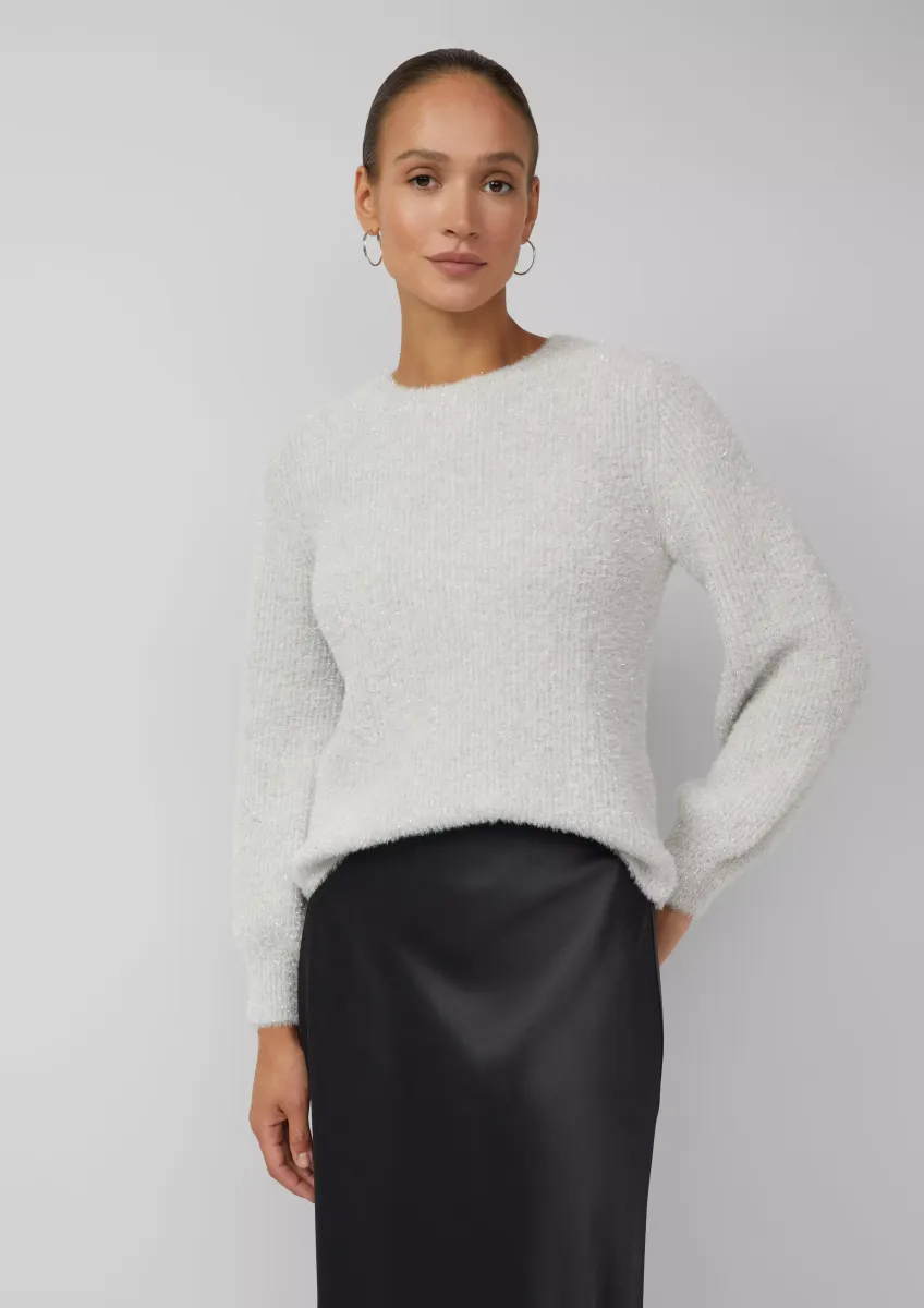 Flauschiger Strickpullover mit Glitzergarn