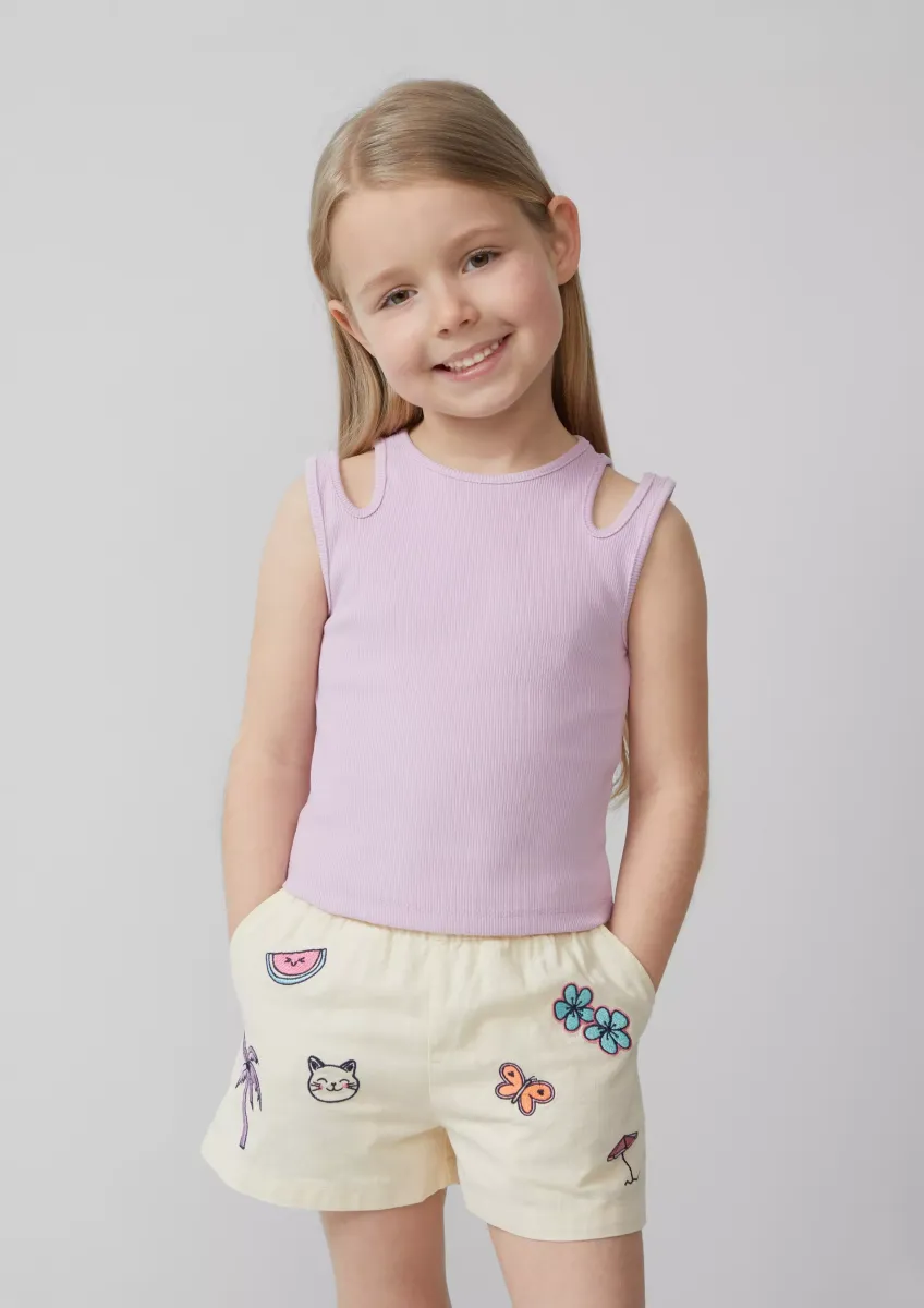 Geripptes Tanktop mit Cut-outs