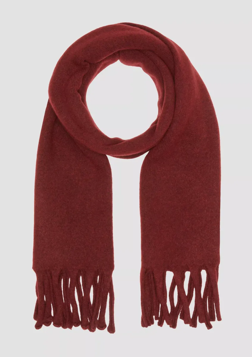 Gestrickter Schal mit Fransen