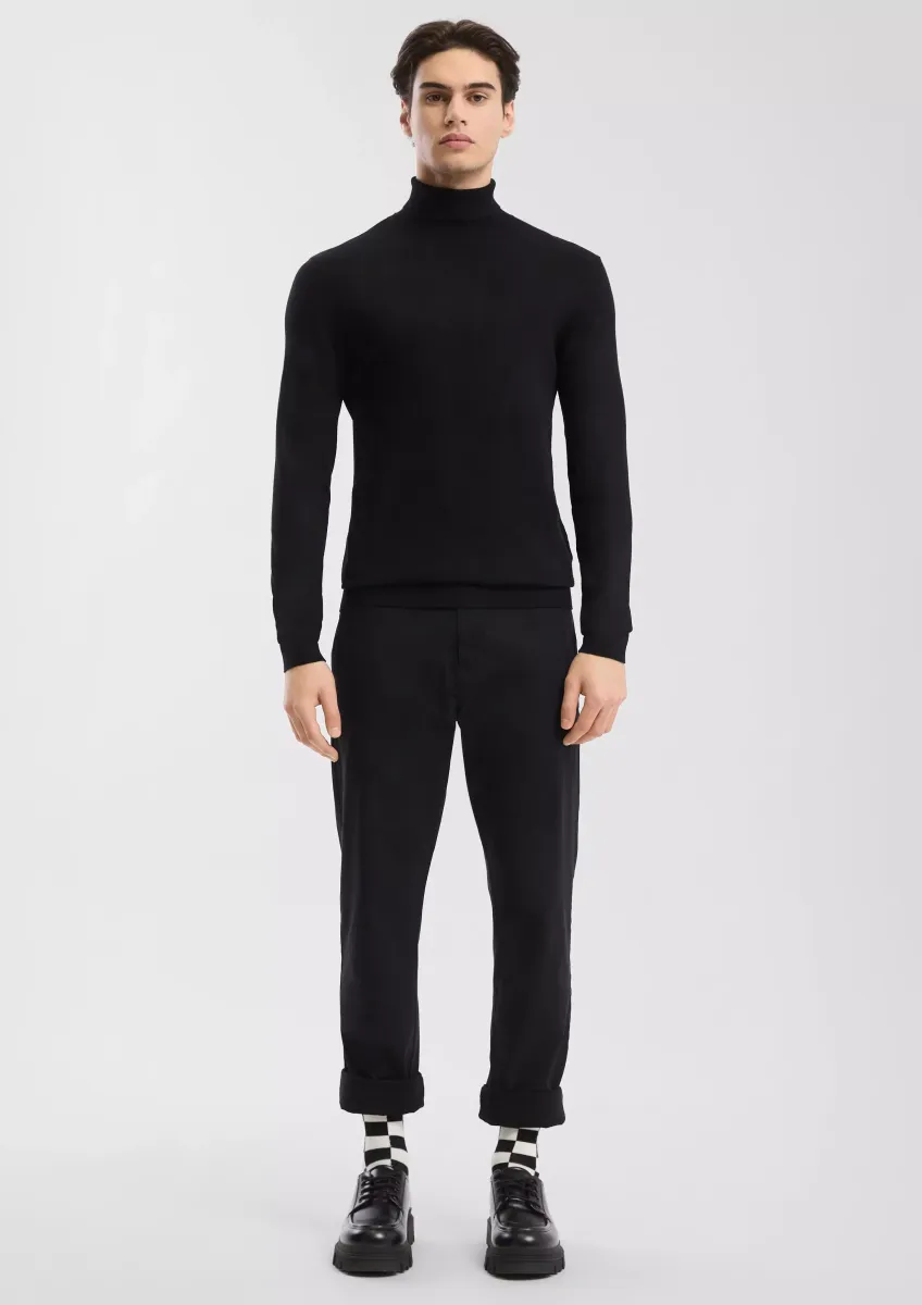 Gewaschene Chino aus Stretch-Twill