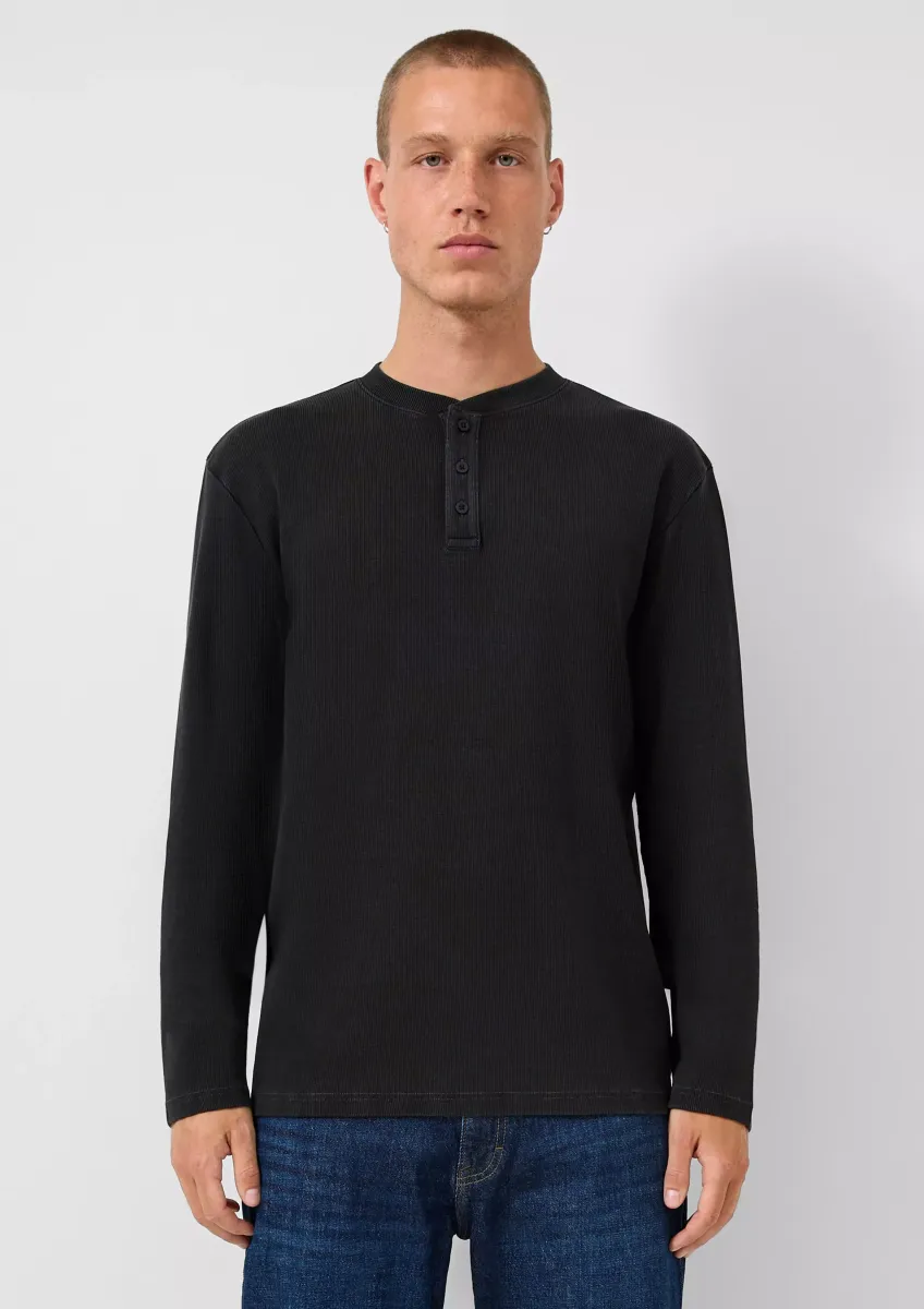 Gewaschenes Henley-Langarmshirt mit Rippstruktur