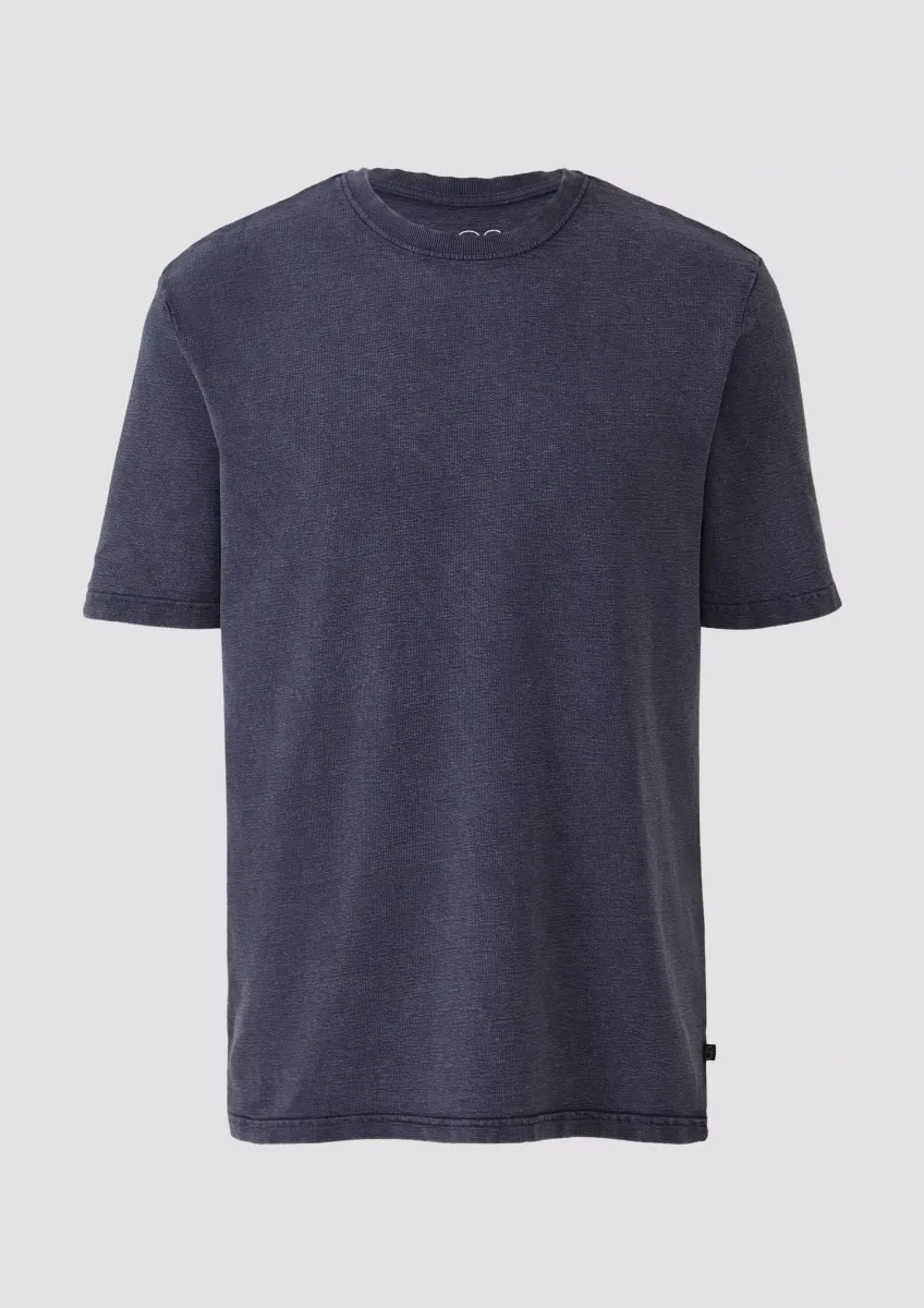 Gewaschenes T-Shirt mit Flammgarnstruktur