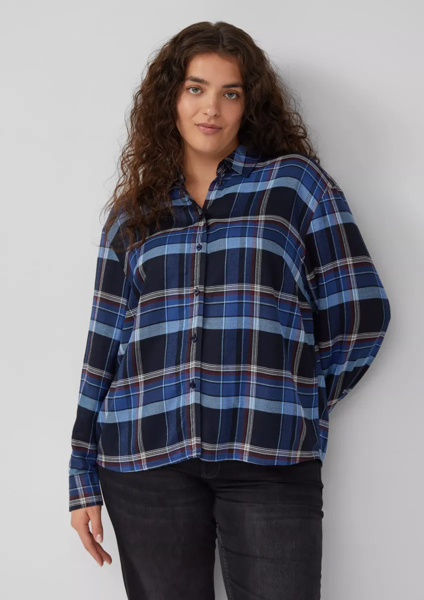 Karierte Hemdbluse mit Raffung am Rücken