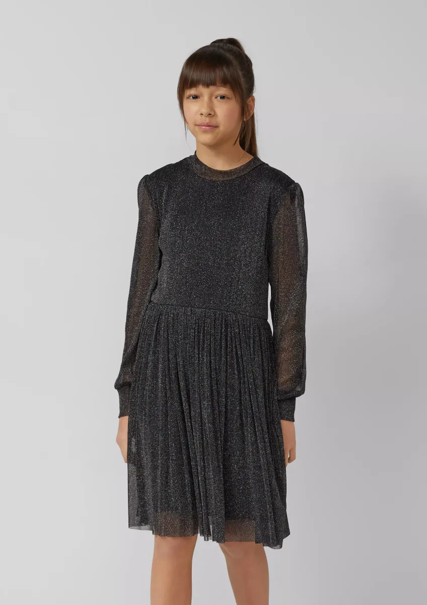 Kurzes Kleid aus weichem Glitzer-Mesh