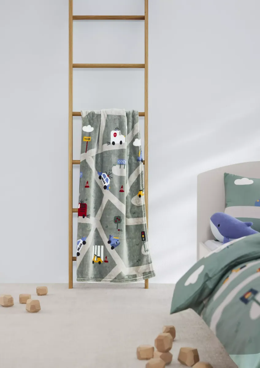 Kuscheldecke mit Auto-Motiv