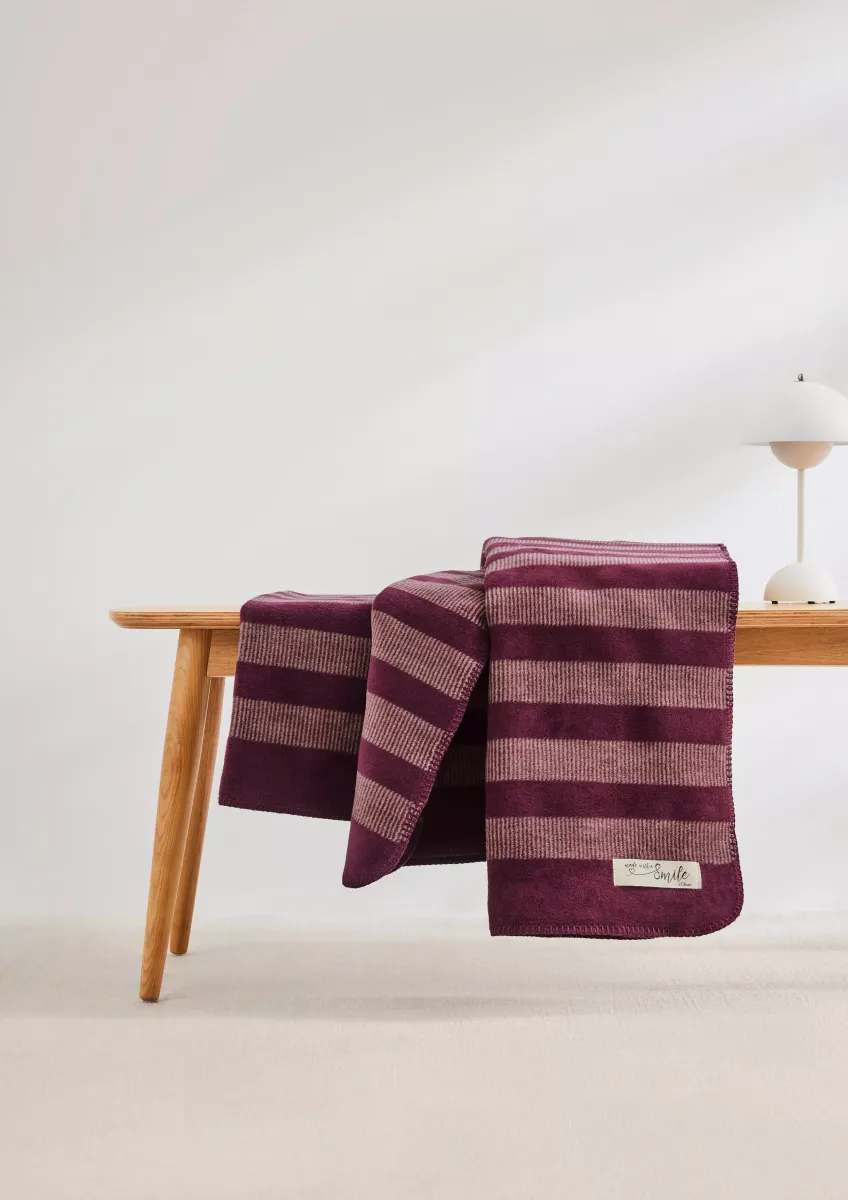 Kuschelige Decke aus Jacquard