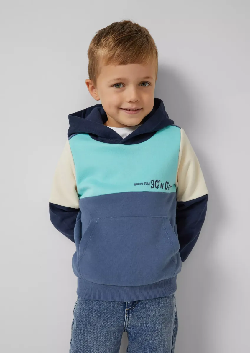 Kuscheliger Hoodie mit Colourblocking