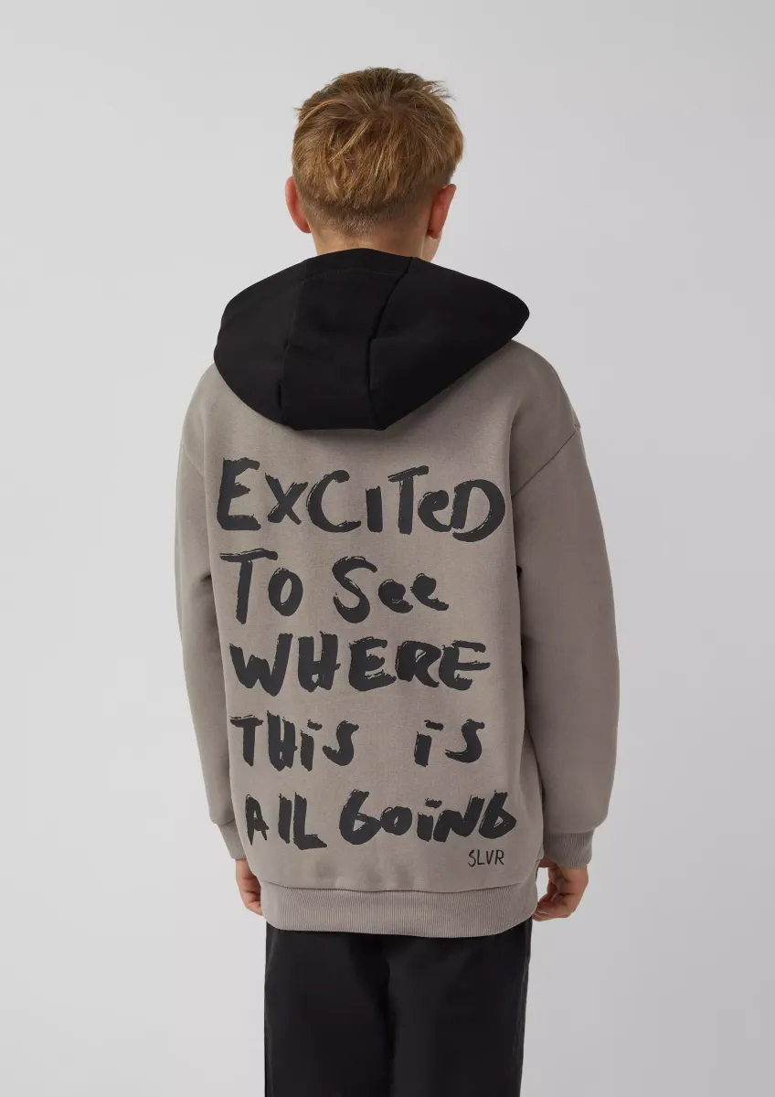 Kuscheliger Hoodie mit Rückenprint