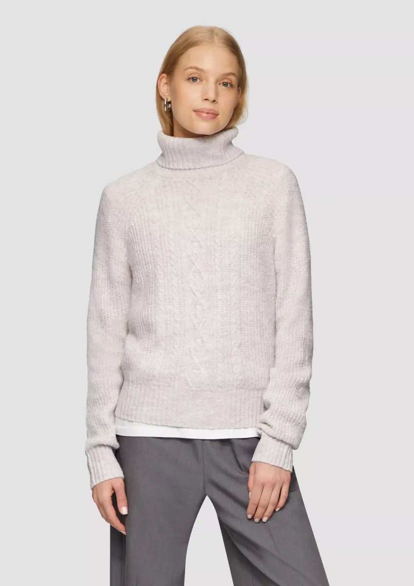 Kuscheliger Zopfstrickpullover