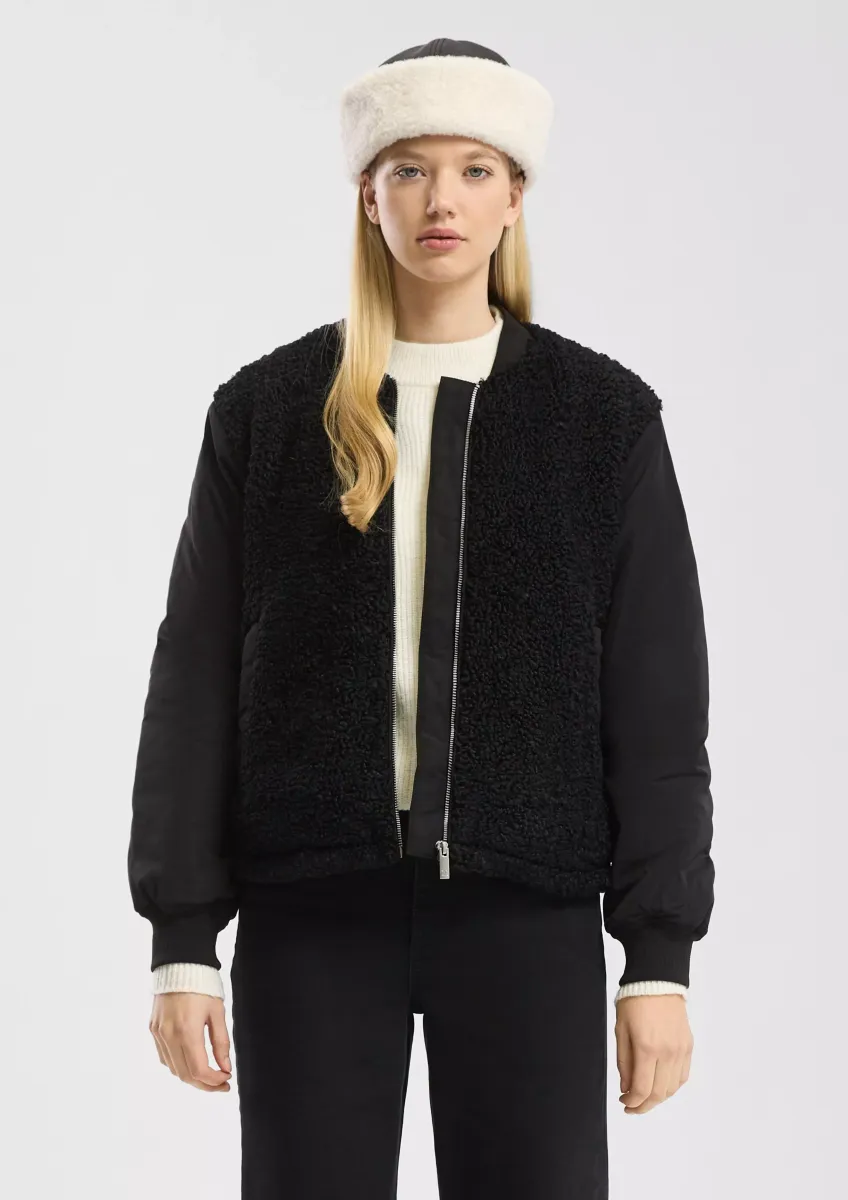 Leicht wattierter Blouson im Fabricmix