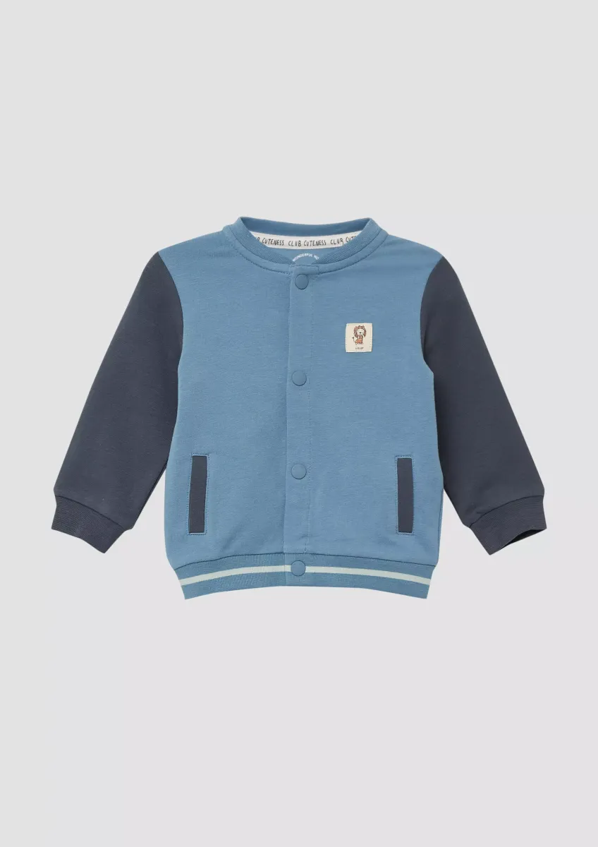 Lässige Sweatjacke im College-Look mit Patch