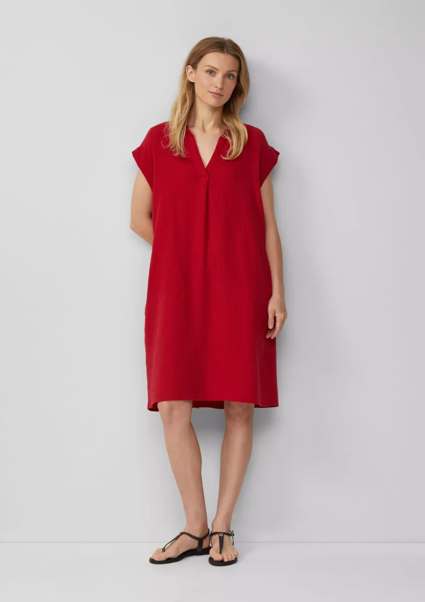 Lässiges Kleid aus Musselin mit Eingrifftaschen
