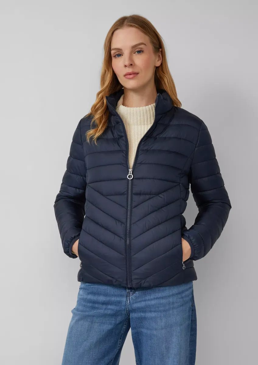 Packbare leichte Steppjacke mit Stehkragen