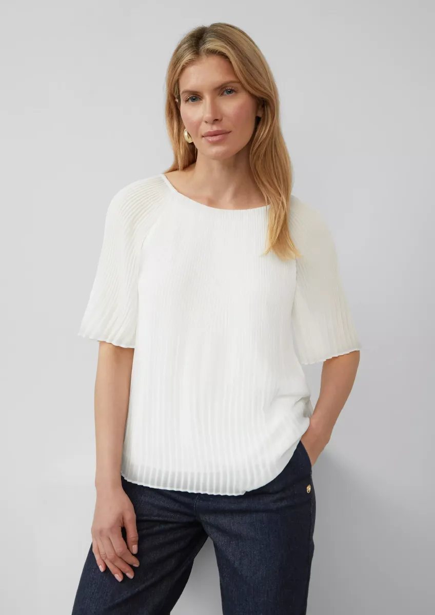 Plissierte Chiffonbluse mit kurzen Ragalanärmeln