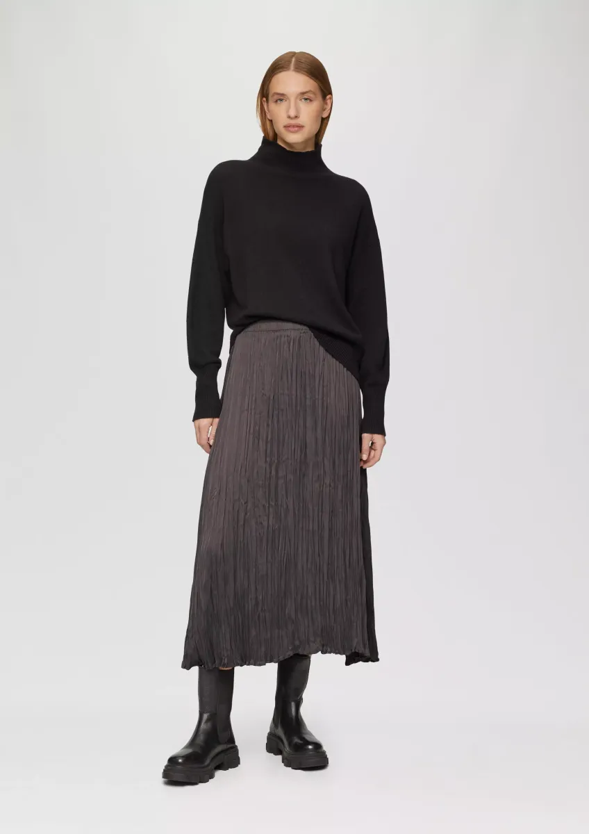 Plissierter Midirock aus Satin