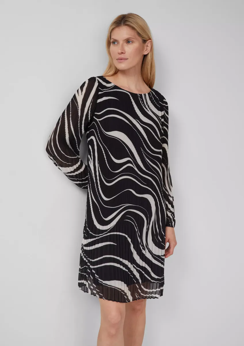 Plissiertes Chiffonkleid mit All-over-Print und Viskosefutter