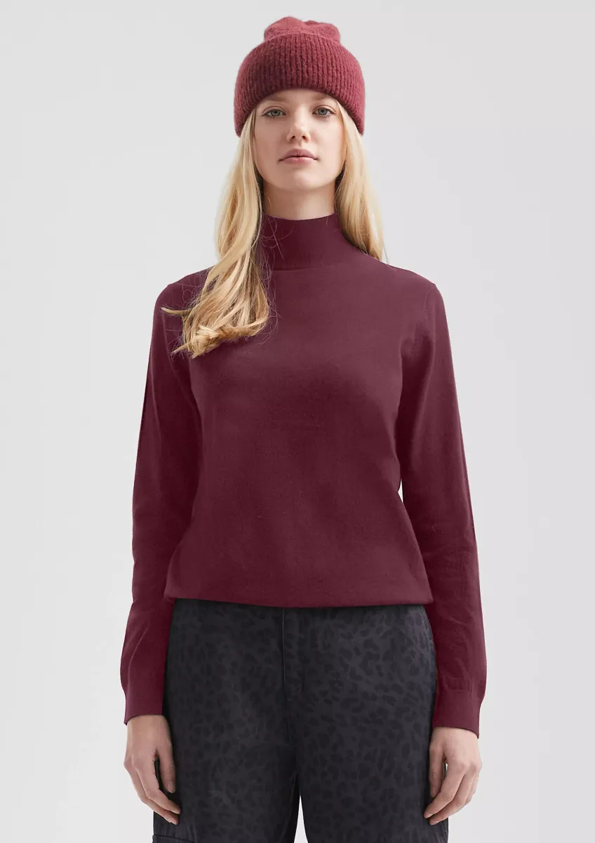 Pullover mit Stehkragen aus Viskosemix