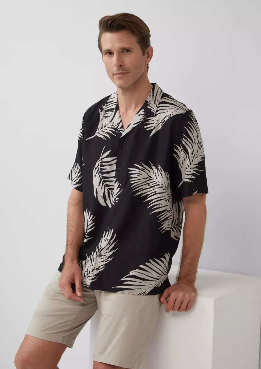 Resort Fit: Kurzarmhemd aus Viskosemix