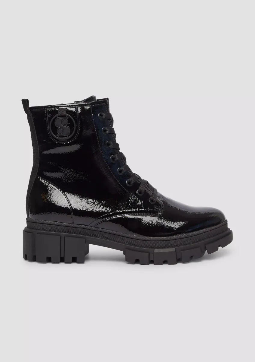 Schnür-Boots mit Profilsohle