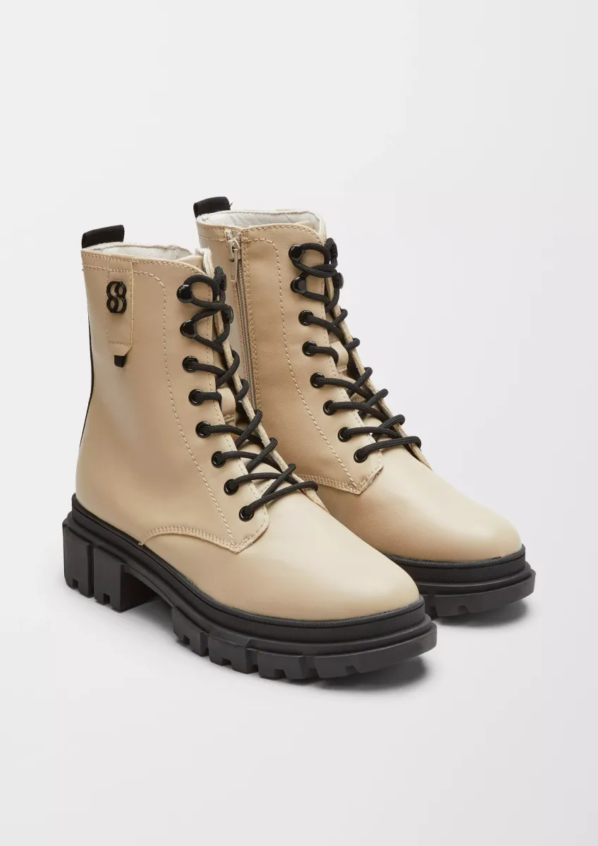 Schnürboots in Leder-Optik