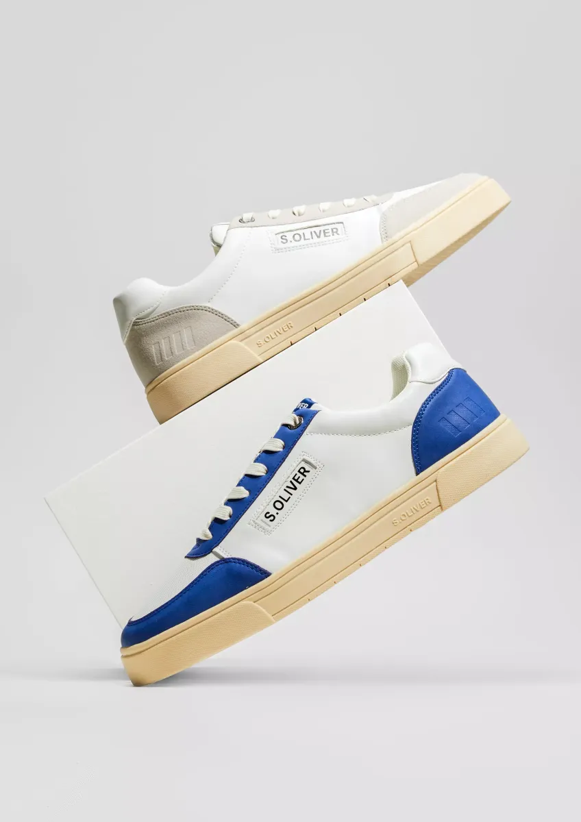 Schnürer im klassischen Look