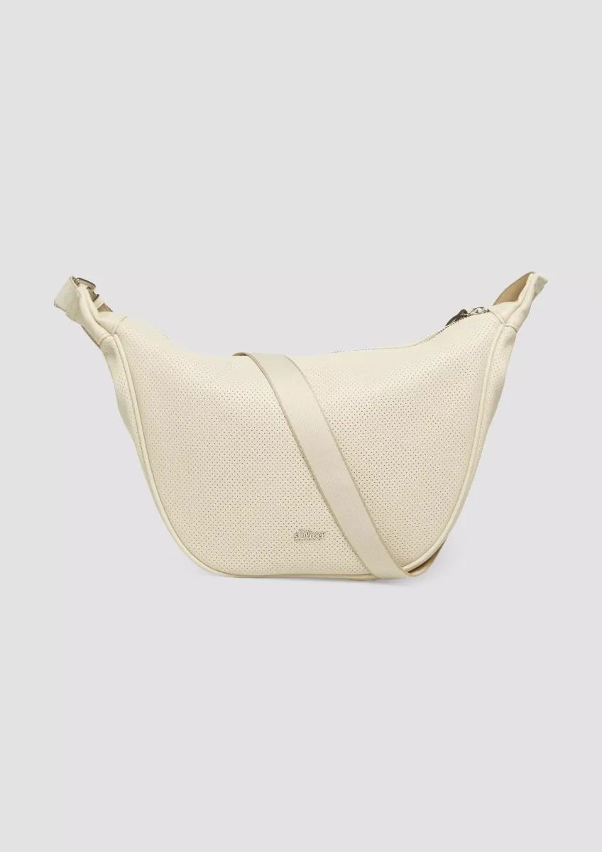 Schulter-Tasche mit Lochmuster und Logo-Detail