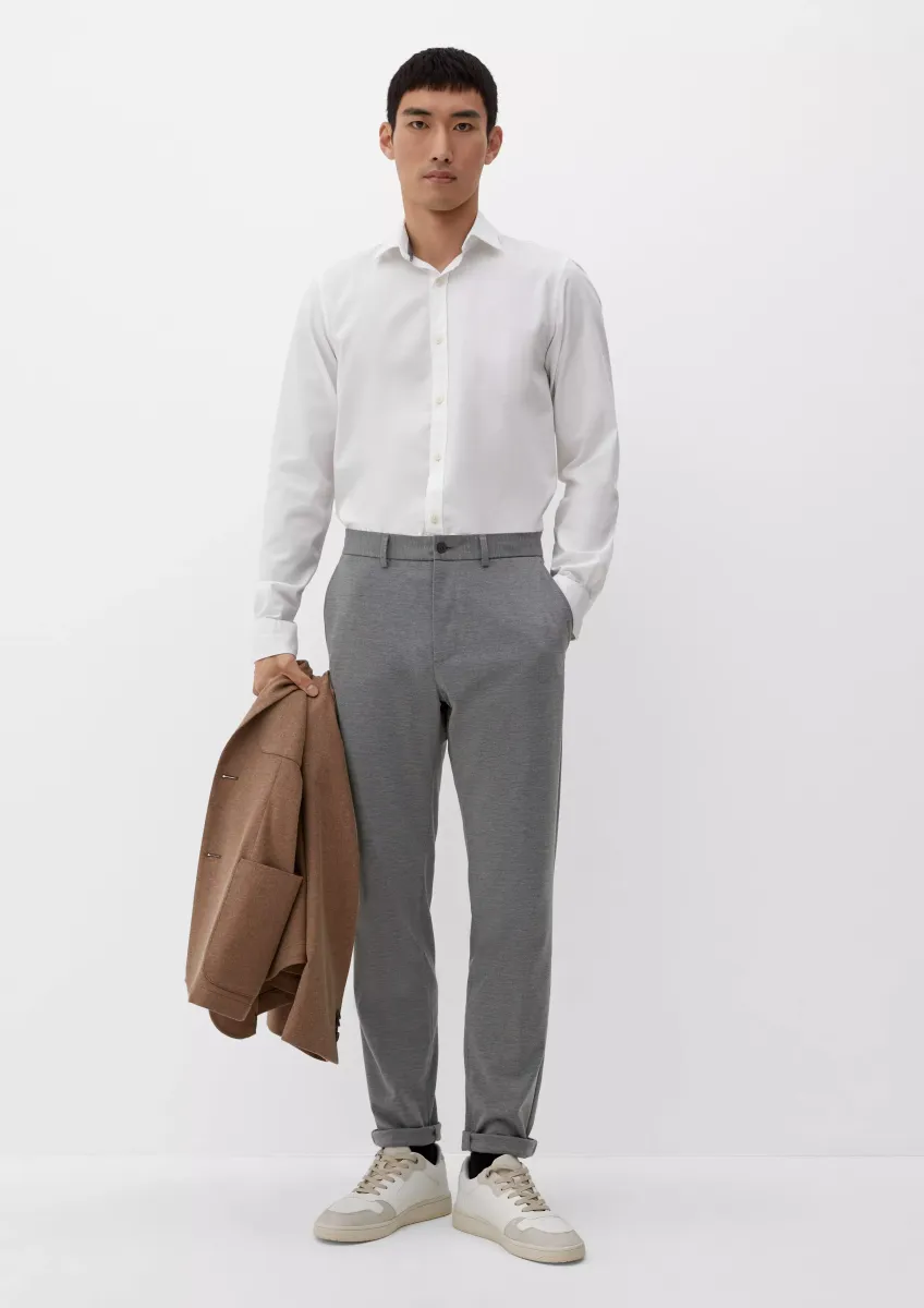 Slim: Jogger im Business-Style