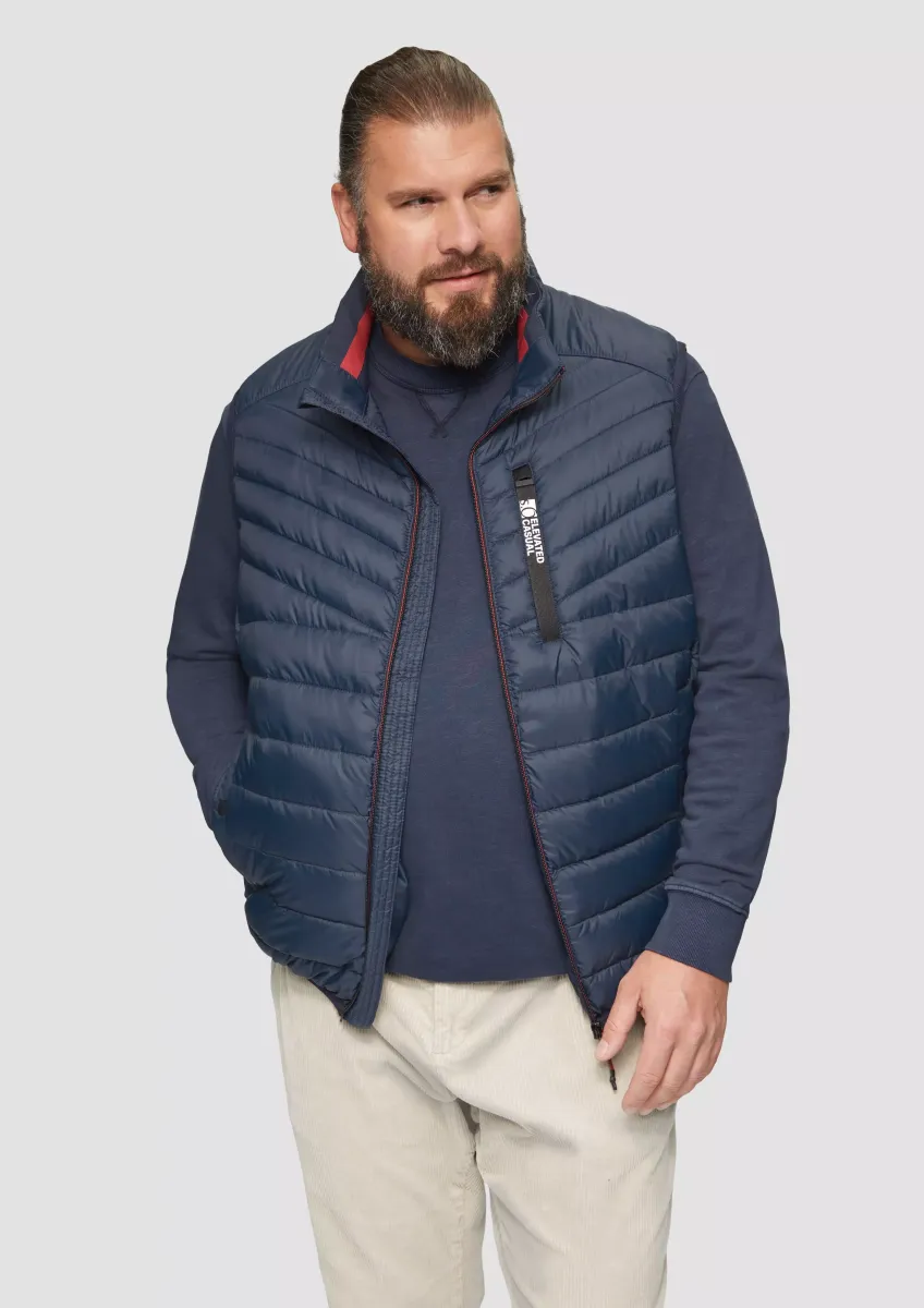 Sportive Steppweste mit Kontrastdetails ; 360° Circular Vision