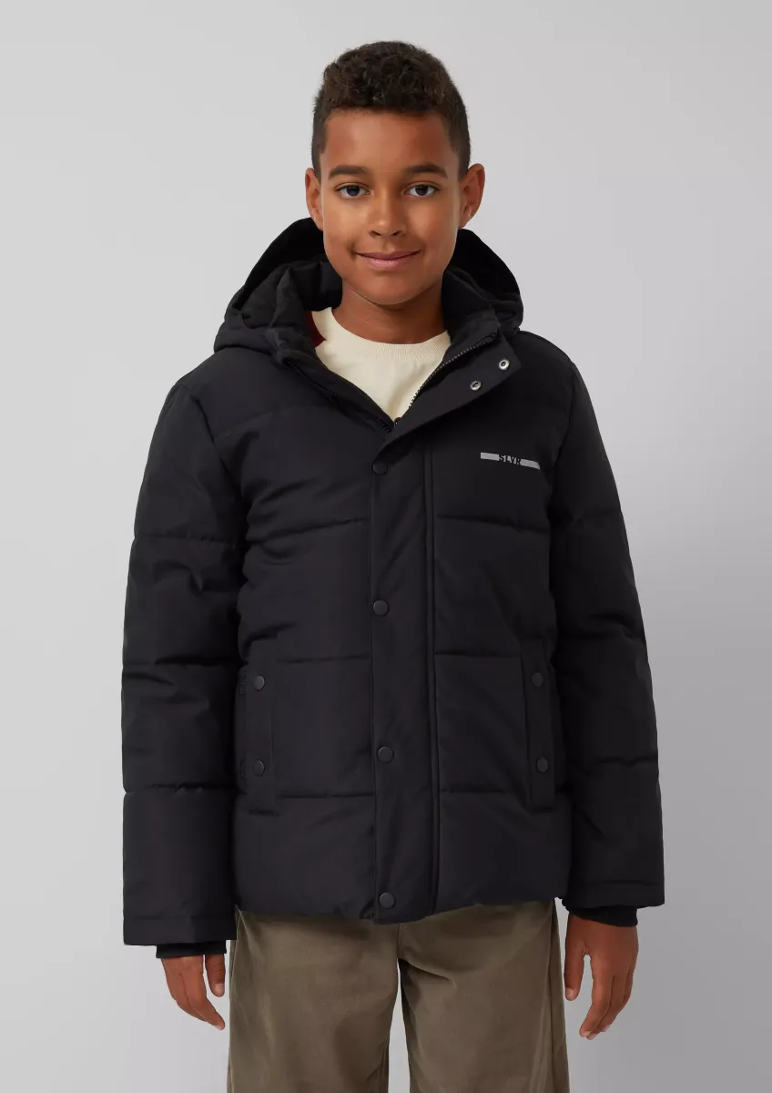 Steppjacke mit abnehmbarer Kapuze