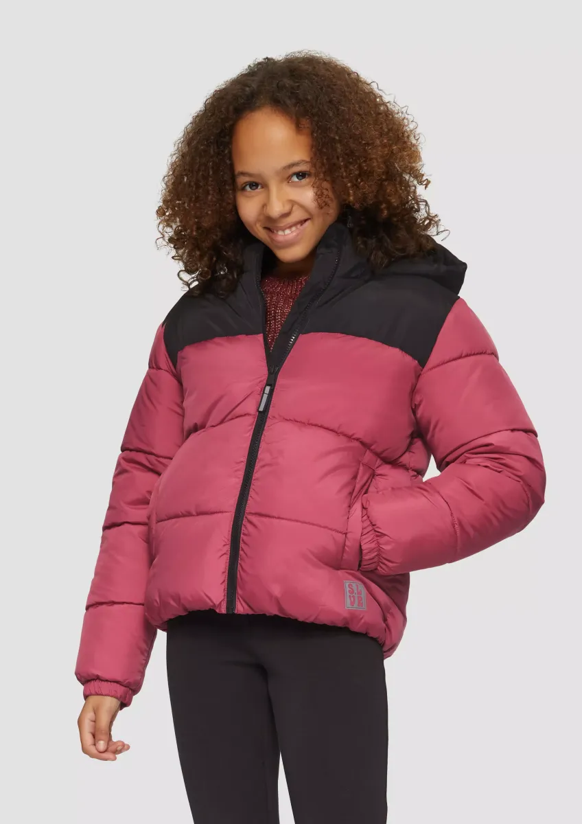 Steppjacke mit Fleecefutter und abnehmbarer Kapuze