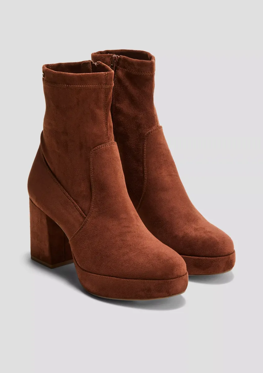 Stiefel mit Blockabsatz in Velorslederoptik