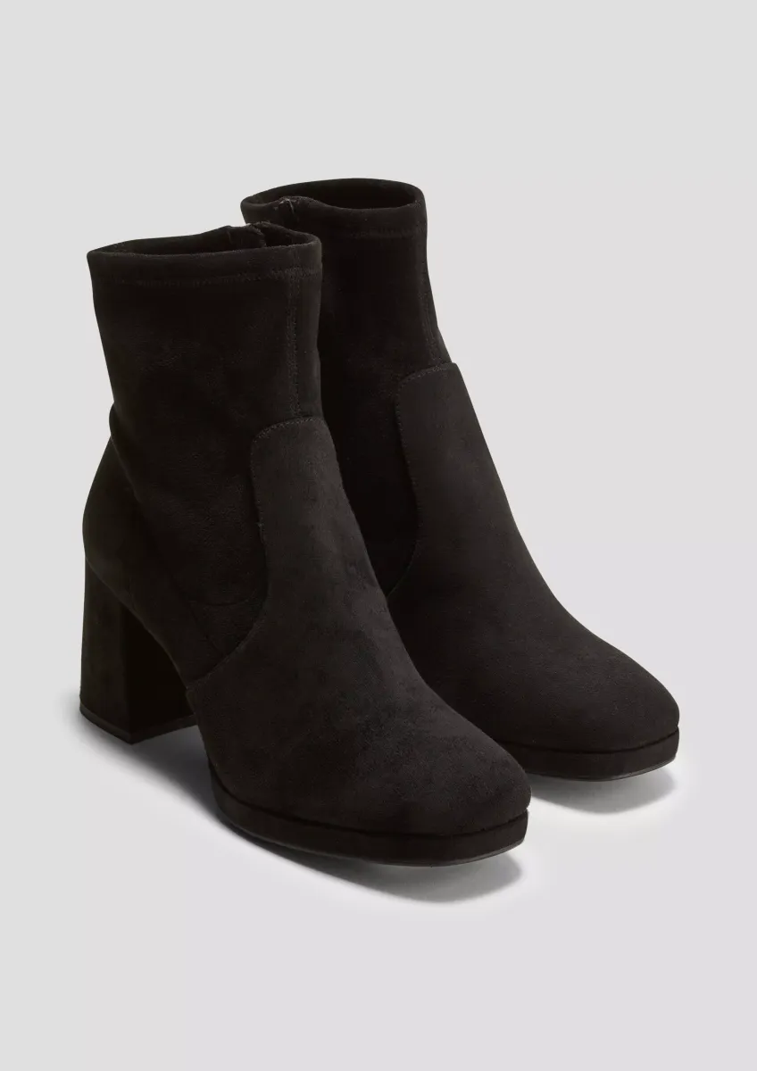 Stiefel mit Blockabsatz