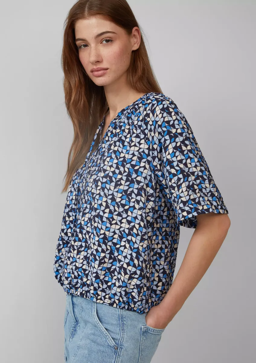 Strukturierte Bluse mit Halbarm im O-Shape