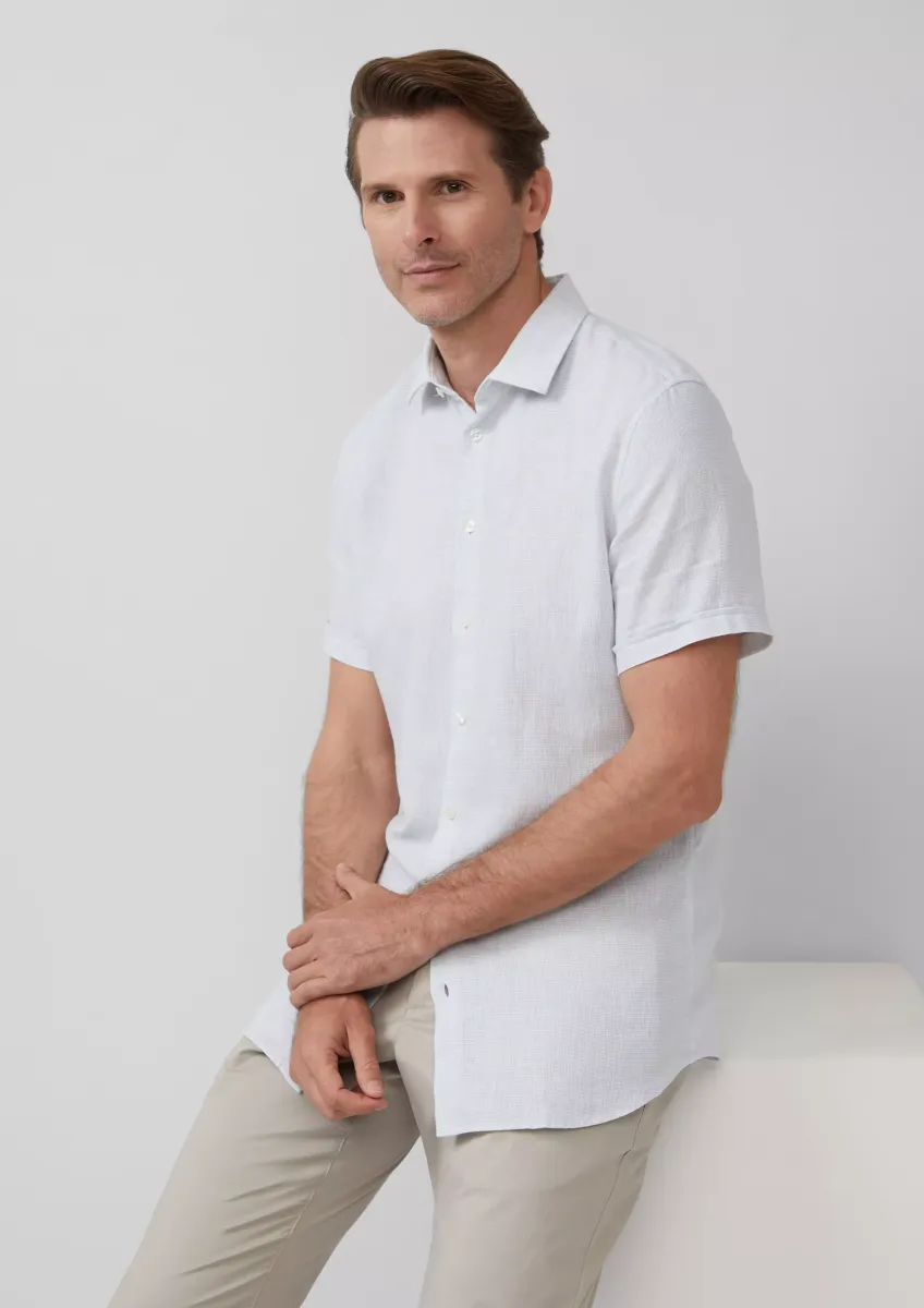 Tailored Fit: Strukturiertes Kurzarmhemd aus Leinemix