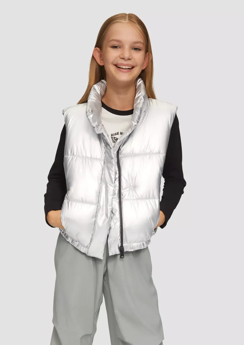 Verkürzte Weste mit Gummizug am Saum