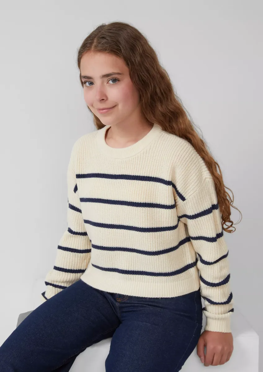 Verkürzter Pullover im Boxy-Schnitt