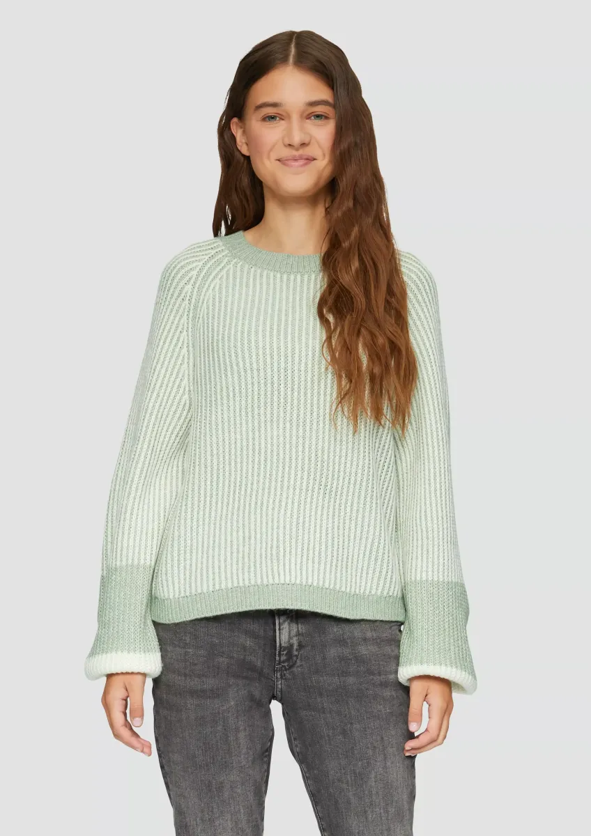 Verkürzter Pullover mit Colour-Blocking