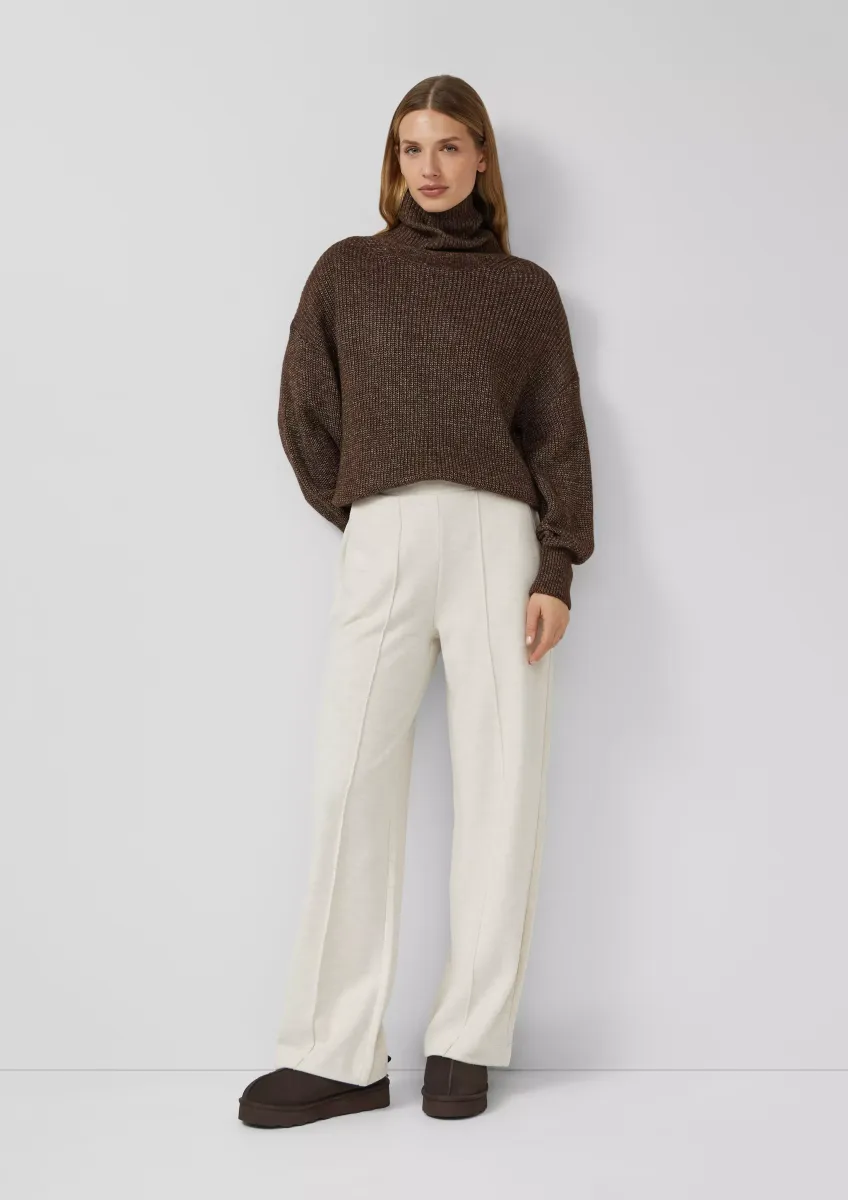 Weiche Sweathose mit Biesen