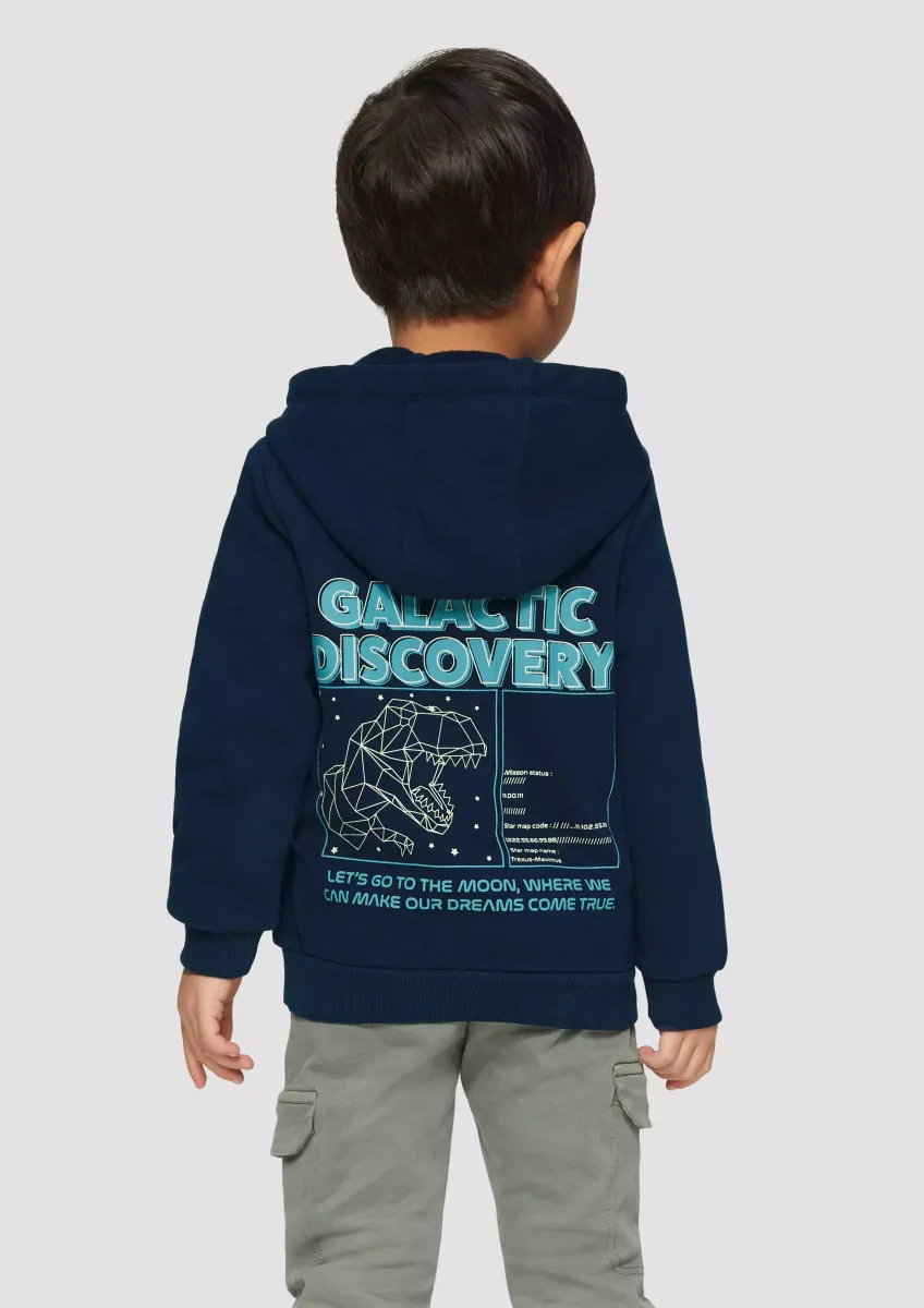 Wärmender Hoodie mit Glow-in-the-Dark-Effekt