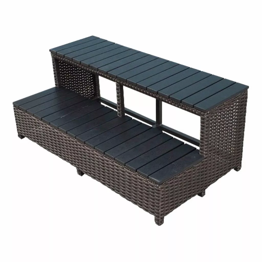 WHIRLPOOL TREPPE Rattan Treppe