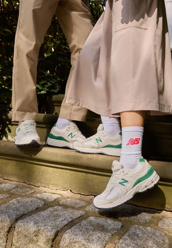 2002 UNISEX - Sneaker low - off white/green
