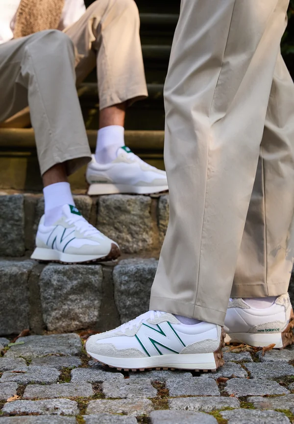 327 UNISEX - Sneaker low - off white/green